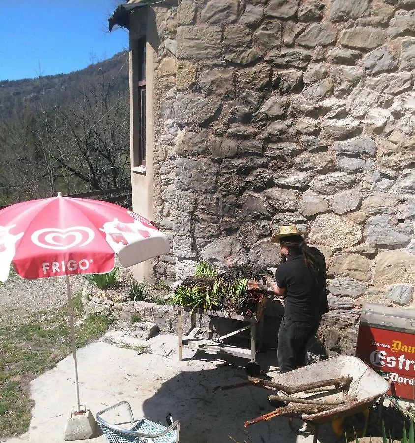 Refugi Quatre Cases Clot del Moro Guest house